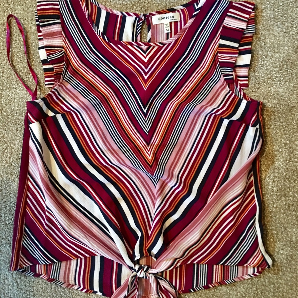 Tank with front knot tie